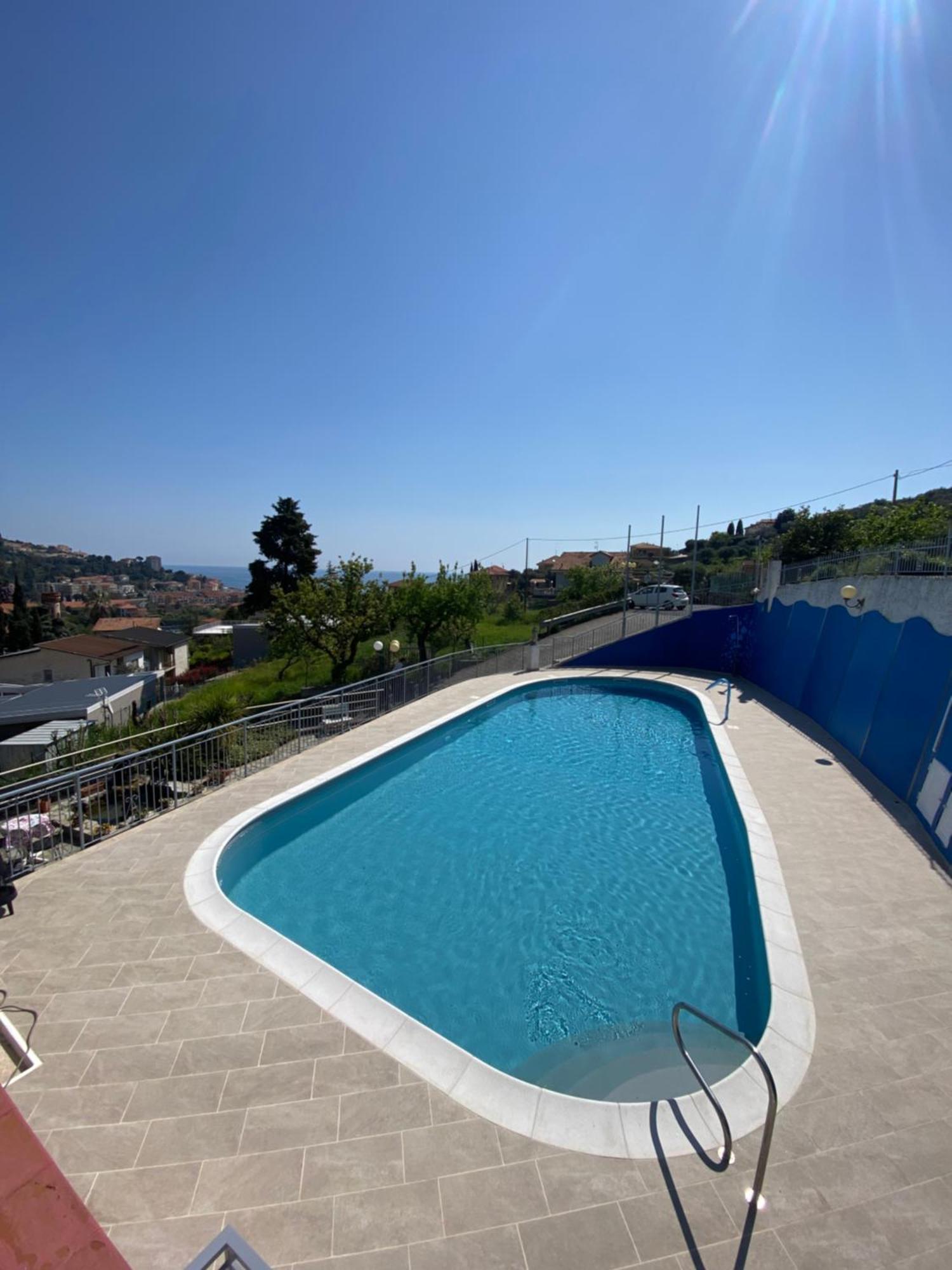 Residence Hotel Edy Imperia Dış mekan fotoğraf
